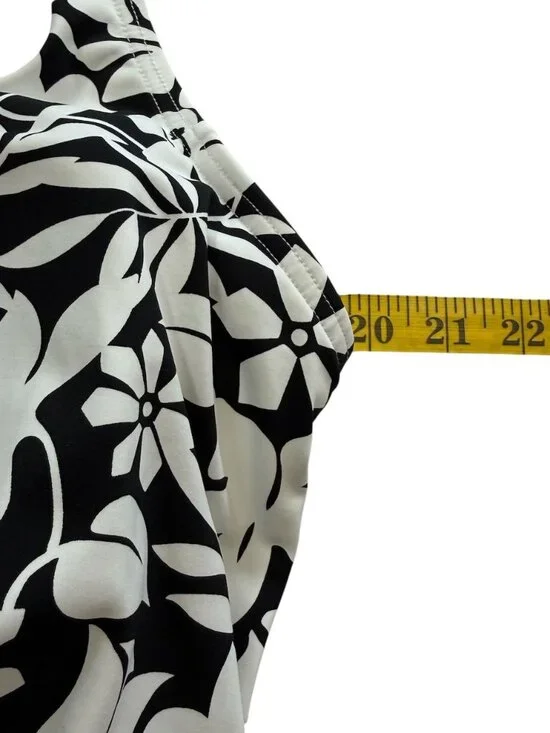 Lands End Tankini Top Size 20W Square Neck Black White Floral Swimsuit Soft Bra - Picture 15 of 16